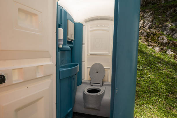 Best Local porta potty services  in Mannington, WV